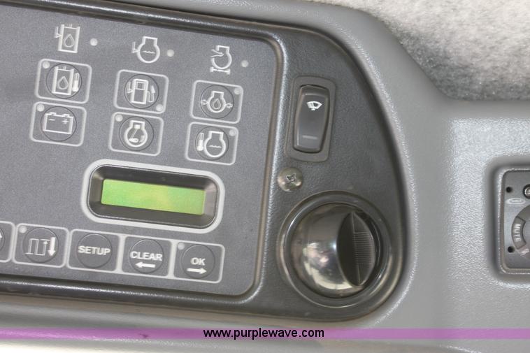 image for item A3709 2007 AGCO Gleaner R65 RWA combine