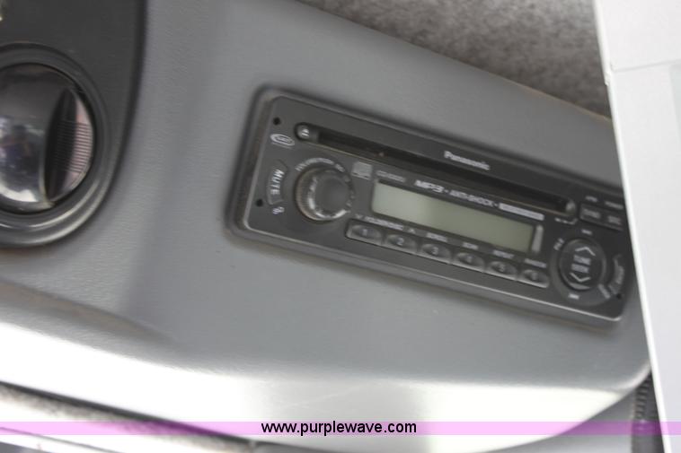 image for item A3709 2007 AGCO Gleaner R65 RWA combine