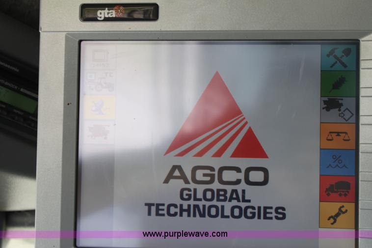 image for item A3709 2007 AGCO Gleaner R65 RWA combine