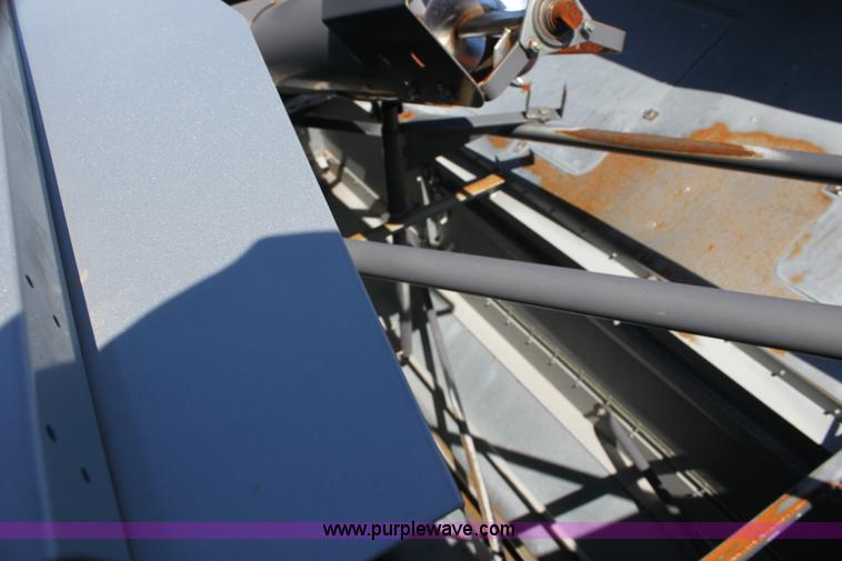 image for item A3709 2007 AGCO Gleaner R65 RWA combine