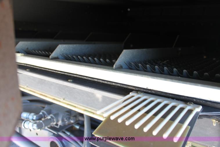 image for item A3709 2007 AGCO Gleaner R65 RWA combine