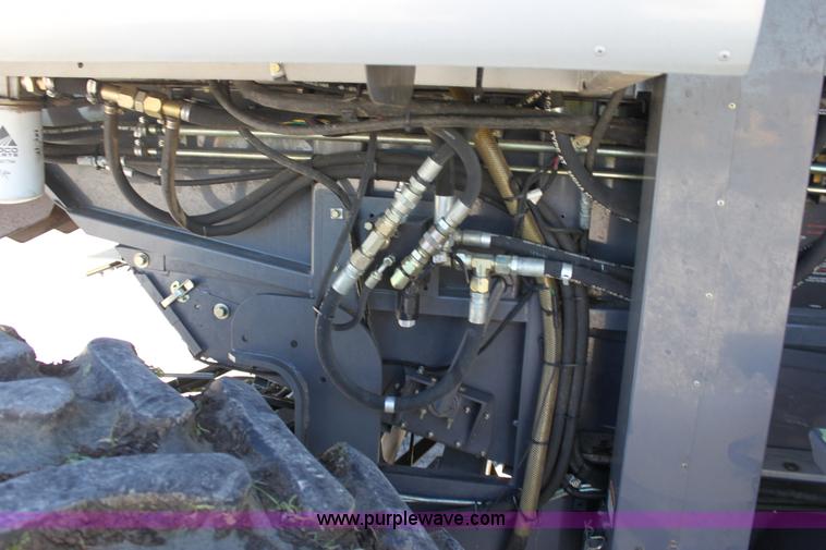 image for item A3709 2007 AGCO Gleaner R65 RWA combine