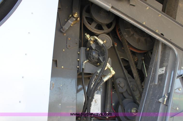 image for item A3709 2007 AGCO Gleaner R65 RWA combine