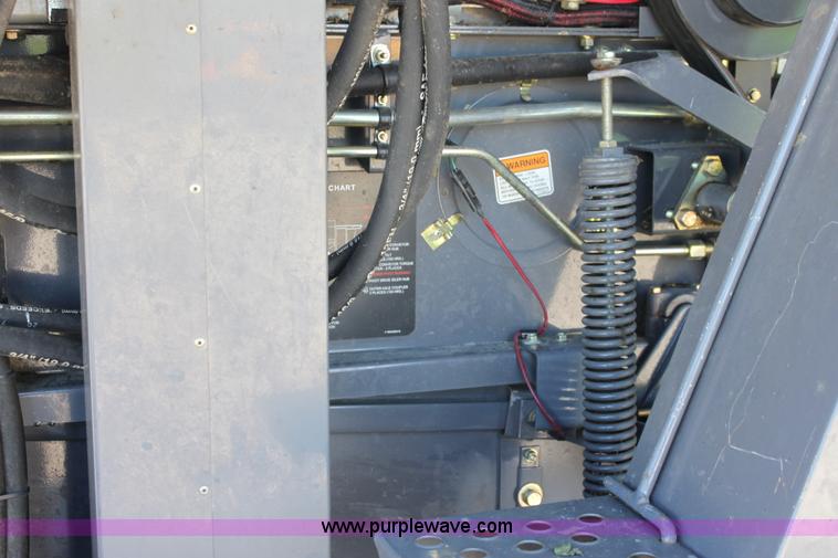 image for item A3709 2007 AGCO Gleaner R65 RWA combine