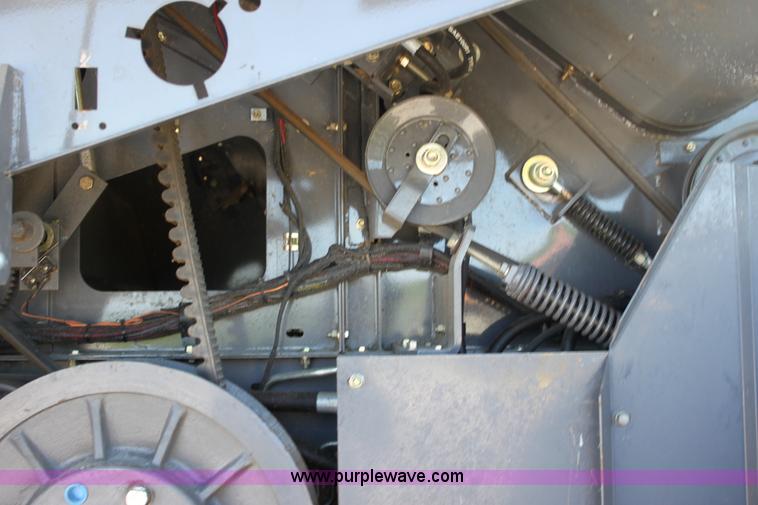 image for item A3709 2007 AGCO Gleaner R65 RWA combine