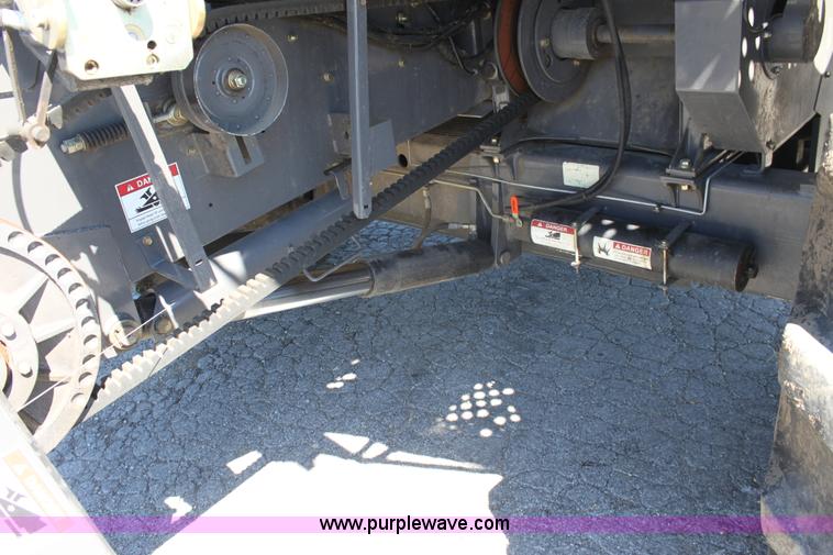 image for item A3709 2007 AGCO Gleaner R65 RWA combine