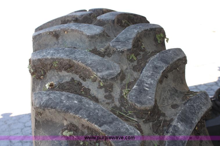 image for item A3709 2007 AGCO Gleaner R65 RWA combine