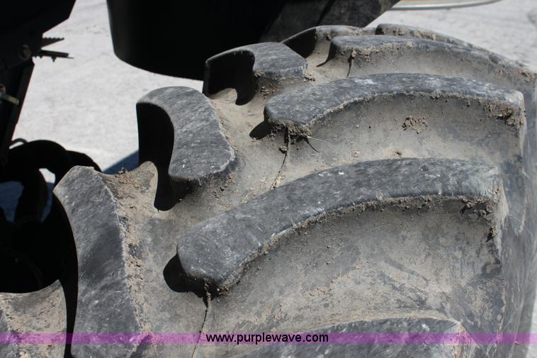 image for item A3709 2007 AGCO Gleaner R65 RWA combine