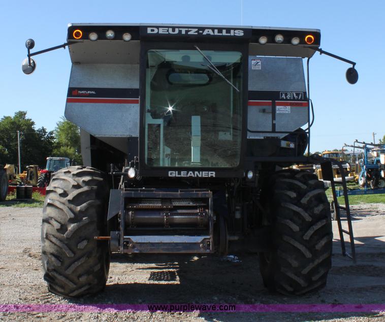 image for item A3713 Gleaner R60 RWA combine