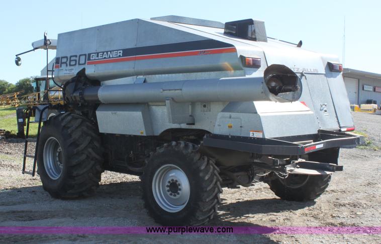 image for item A3713 Gleaner R60 RWA combine