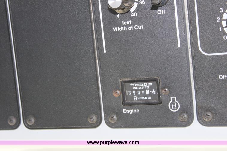 image for item A3713 Gleaner R60 RWA combine