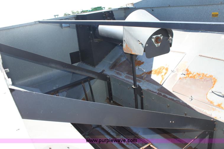 image for item A3713 Gleaner R60 RWA combine