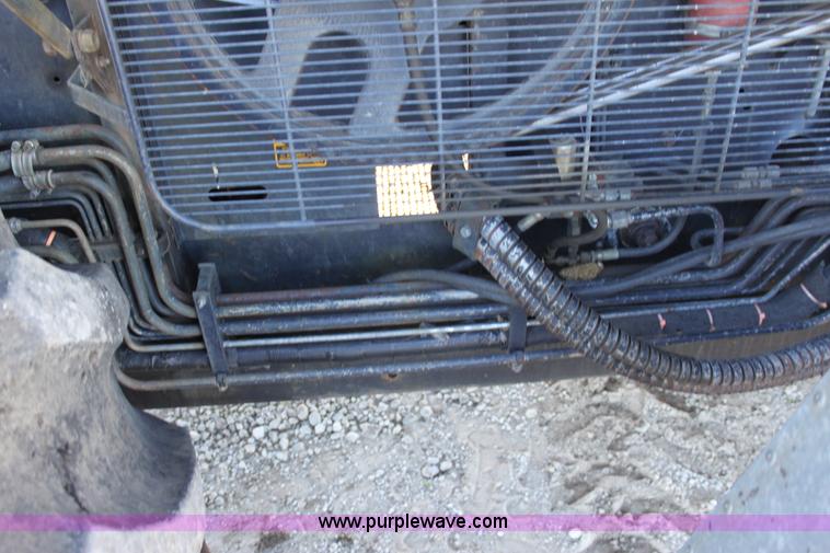 image for item A3713 Gleaner R60 RWA combine