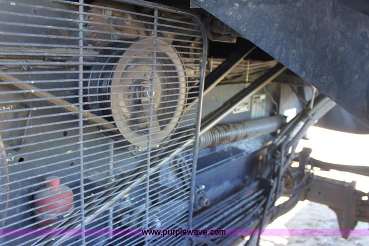 image for item A3713 Gleaner R60 RWA combine