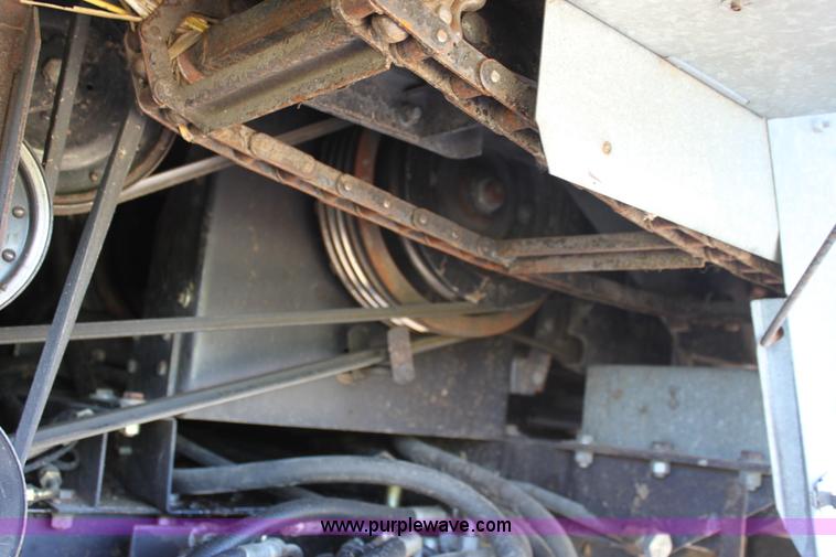 image for item A3713 Gleaner R60 RWA combine