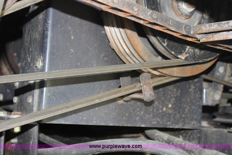 image for item A3713 Gleaner R60 RWA combine