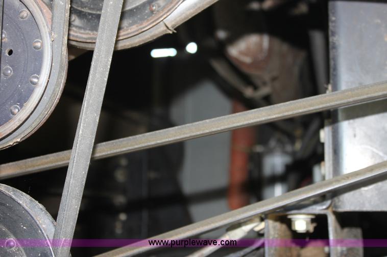 image for item A3713 Gleaner R60 RWA combine