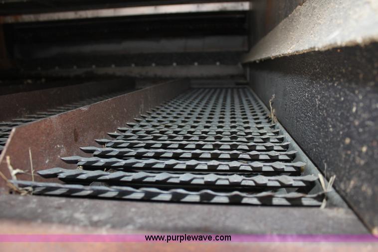 image for item A3713 Gleaner R60 RWA combine