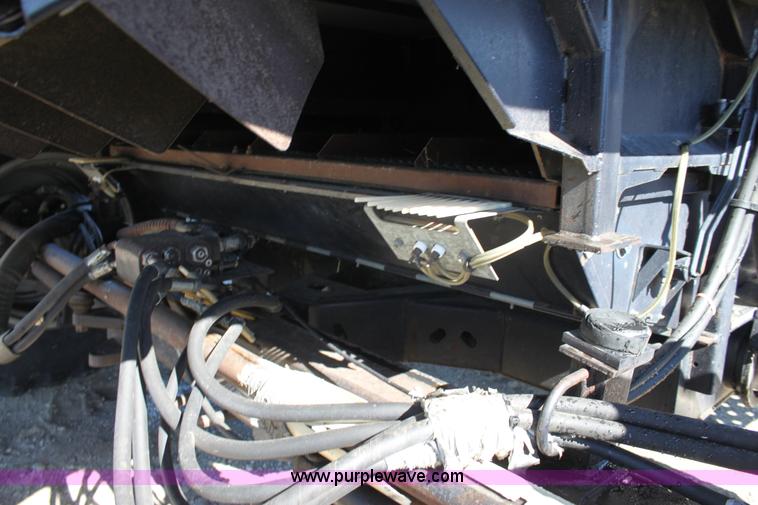 image for item A3713 Gleaner R60 RWA combine