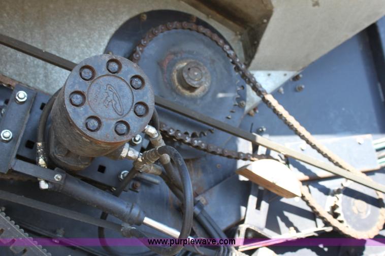 image for item A3713 Gleaner R60 RWA combine