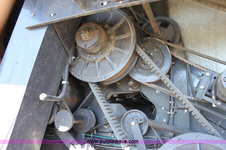 image for item A3713 Gleaner R60 RWA combine