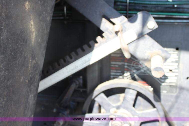 image for item A3713 Gleaner R60 RWA combine