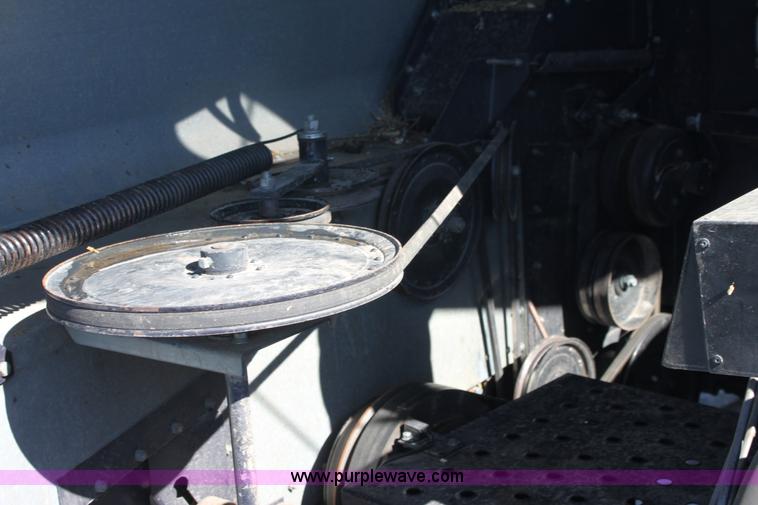 image for item A3713 Gleaner R60 RWA combine