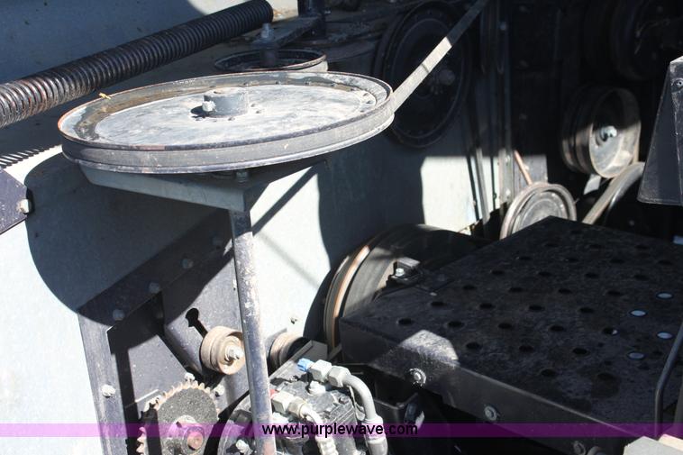 image for item A3713 Gleaner R60 RWA combine