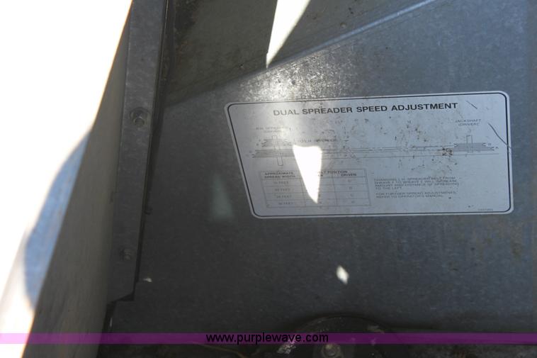 image for item A3713 Gleaner R60 RWA combine