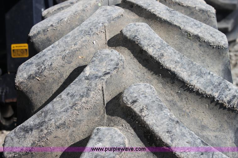 image for item A3713 Gleaner R60 RWA combine