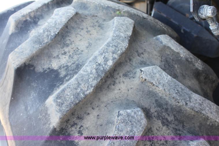 image for item A3713 Gleaner R60 RWA combine