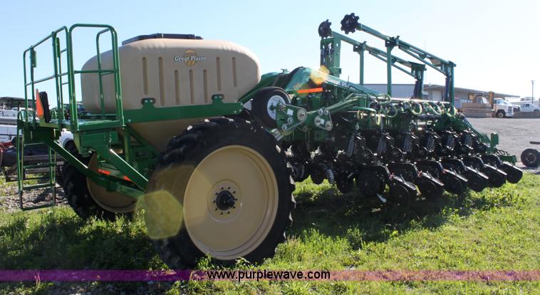 image for item A3714 Great Plains Yield-Pro 1225 planter