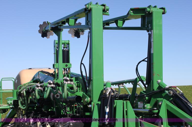 image for item A3714 Great Plains Yield-Pro 1225 planter