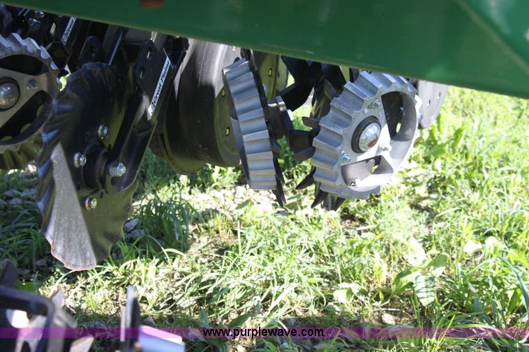image for item A3714 Great Plains Yield-Pro 1225 planter