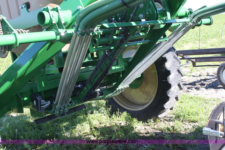 image for item A3714 Great Plains Yield-Pro 1225 planter