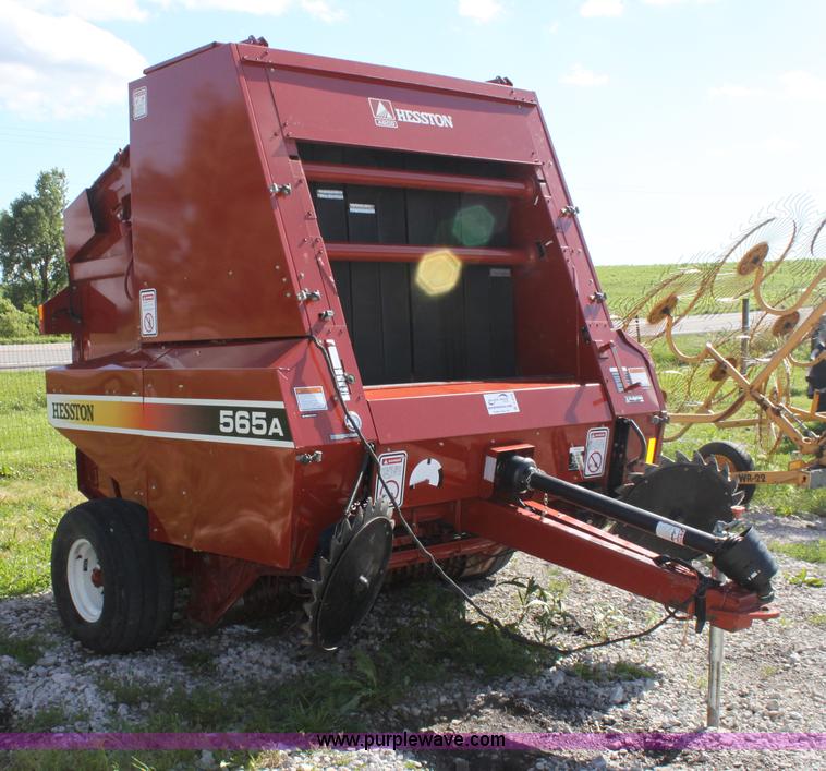 image for item A3718 AGCO Hesston 565A round baler