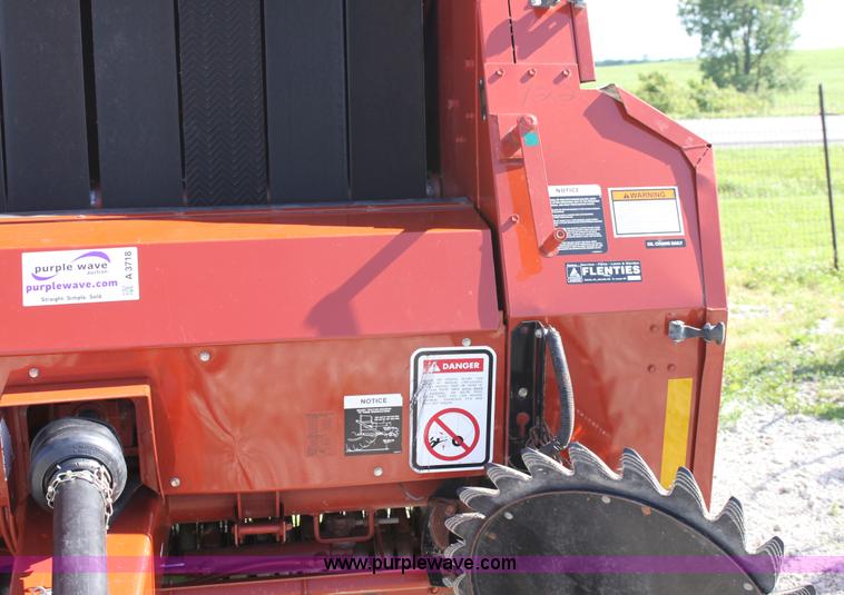 image for item A3718 AGCO Hesston 565A round baler