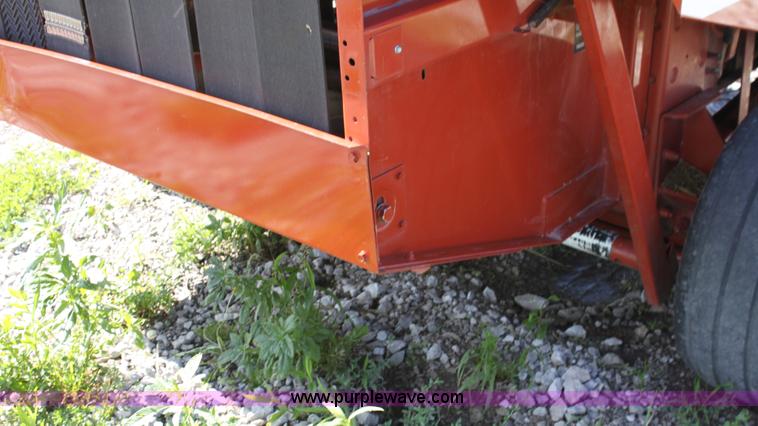 image for item A3718 AGCO Hesston 565A round baler