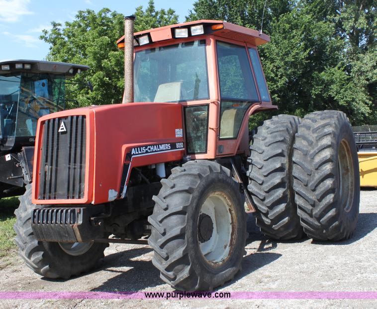 image for item A3724 1982 Allis Chalmers 8050 MFWD tractor