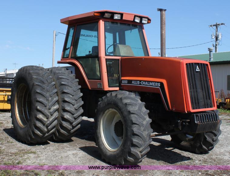 image for item A3724 1982 Allis Chalmers 8050 MFWD tractor