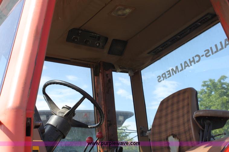 image for item A3724 1982 Allis Chalmers 8050 MFWD tractor