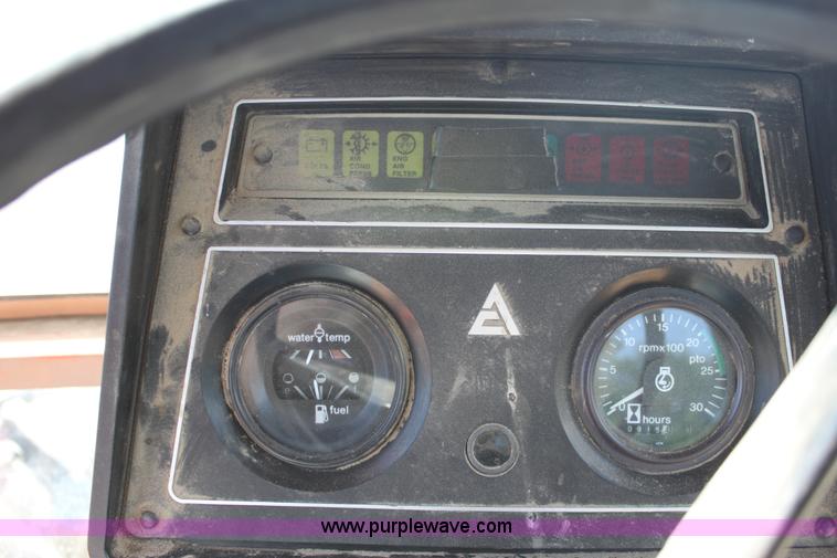 image for item A3724 1982 Allis Chalmers 8050 MFWD tractor