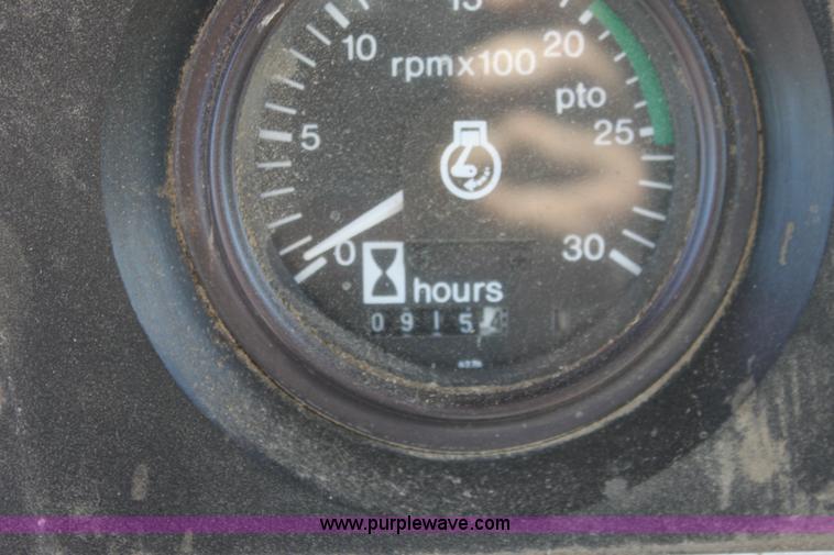 image for item A3724 1982 Allis Chalmers 8050 MFWD tractor