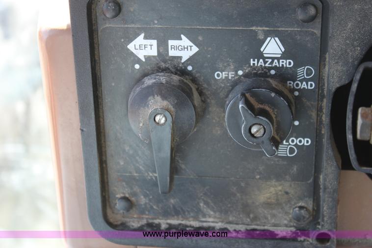 image for item A3724 1982 Allis Chalmers 8050 MFWD tractor