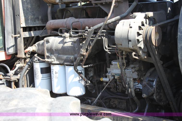 image for item A3724 1982 Allis Chalmers 8050 MFWD tractor