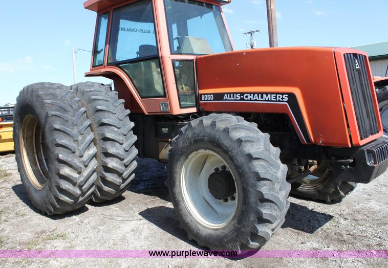 image for item A3724 1982 Allis Chalmers 8050 MFWD tractor