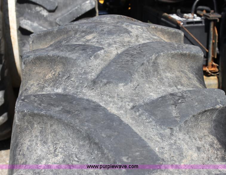 image for item A3724 1982 Allis Chalmers 8050 MFWD tractor