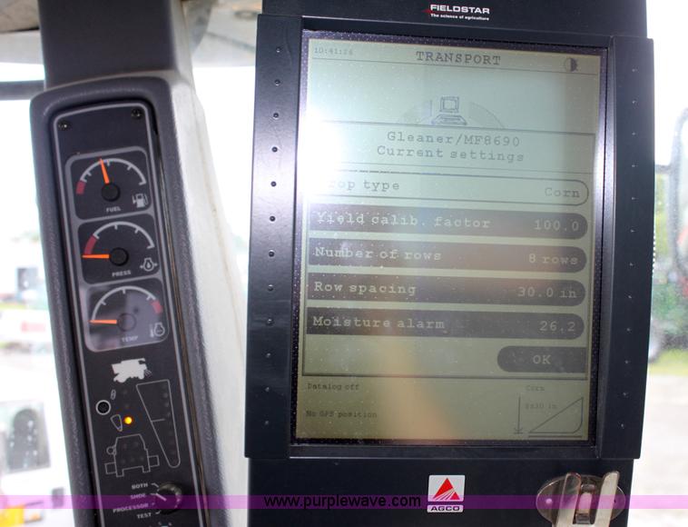 image for item A3733 2003 AGCO Gleaner R75 RWA combine