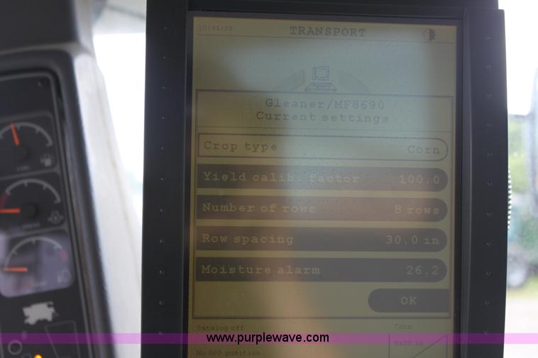 image for item A3733 2003 AGCO Gleaner R75 RWA combine