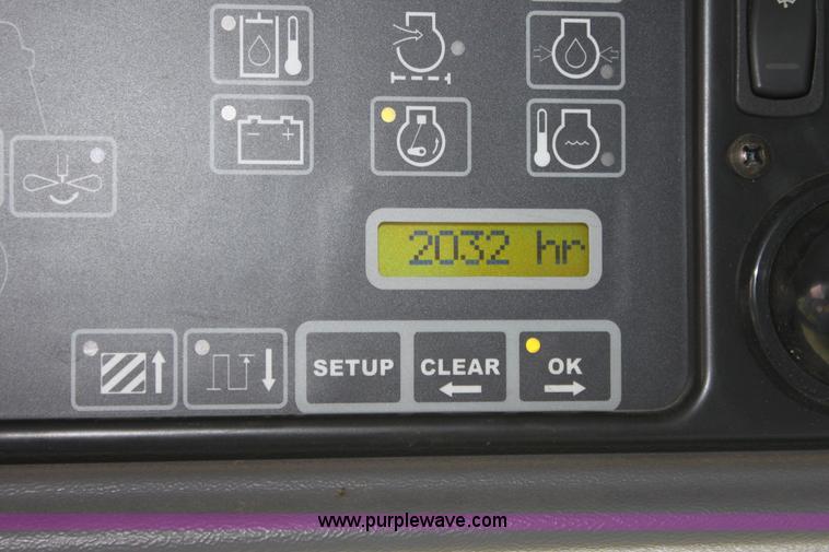 image for item A3733 2003 AGCO Gleaner R75 RWA combine